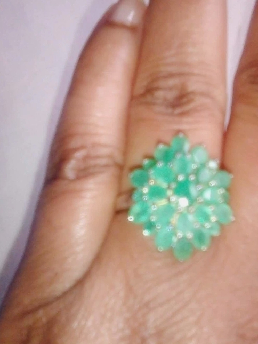 ZAMBIAN GREEN EMERALD RING.